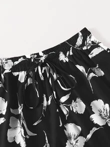 Floral Print Drawstring Waist Shorts - Black - View 5
