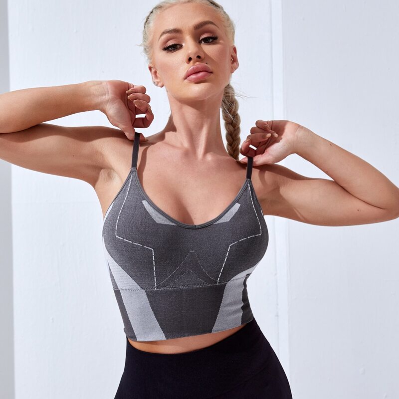 

Medium Support Contrast Panel Sports Bra, Grey