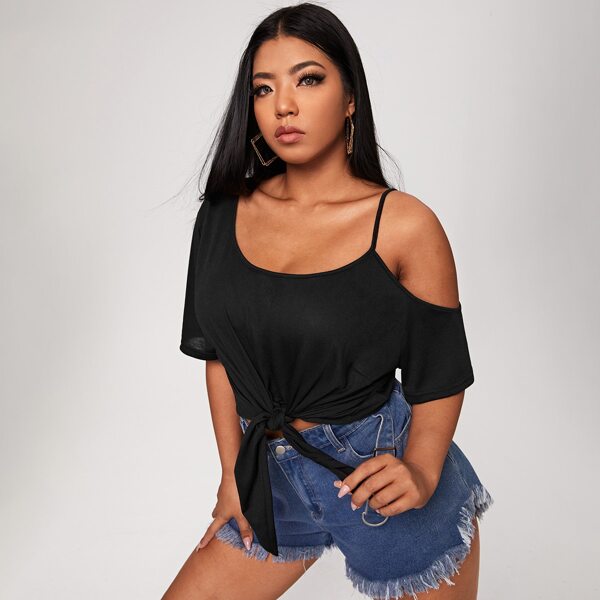 

Plus Asymmetrical Neck Knot Hem Crop Tee, Black