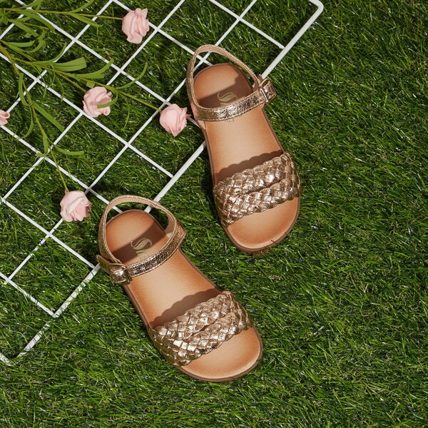 

Toddler Girls Metallic Braided Design Sandals, Gold