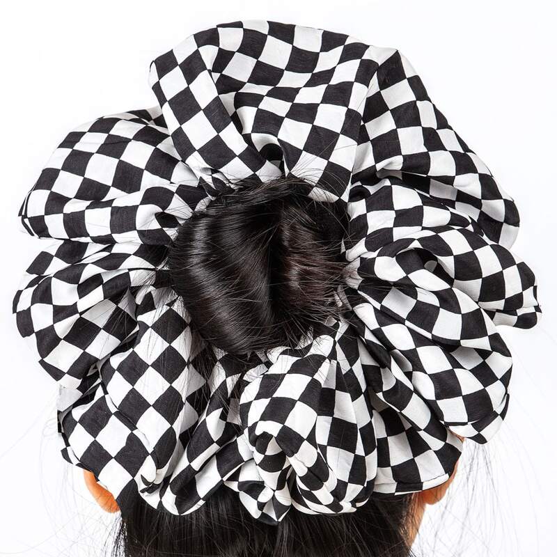 

Plaid Print Scrunchie, Multicolor