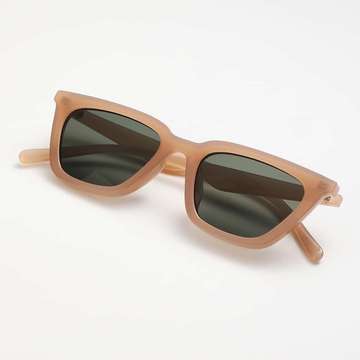 

Cat Eye Sunglasses