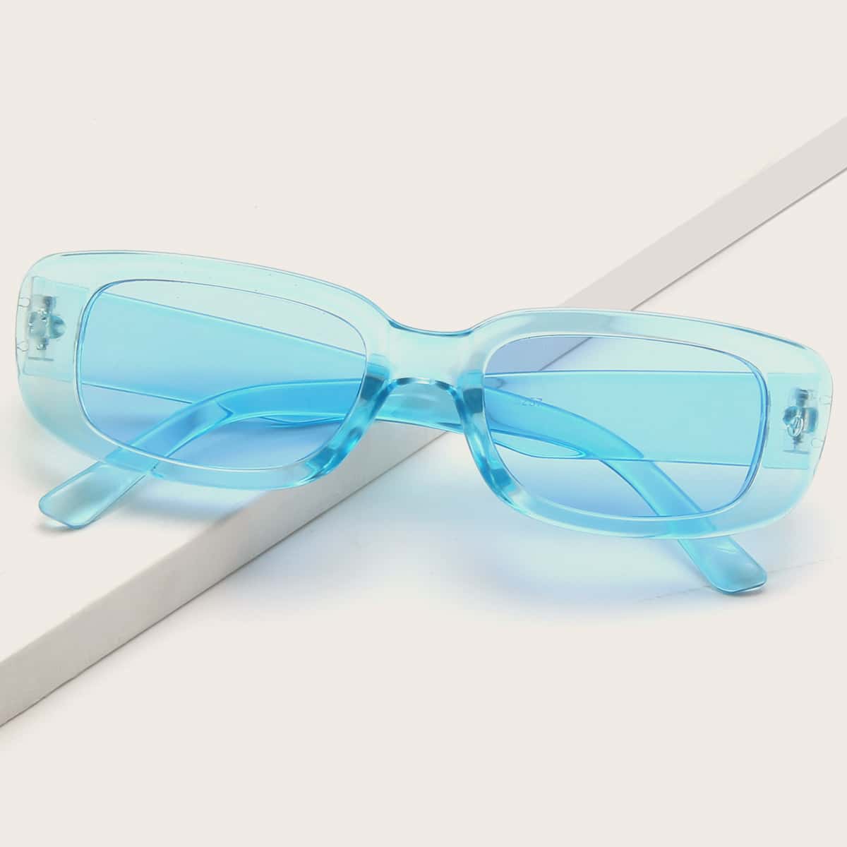 

Square Frame Sunglasses