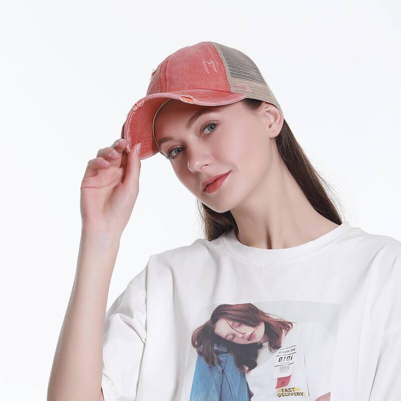 

Ripped Baseball Cap, Red