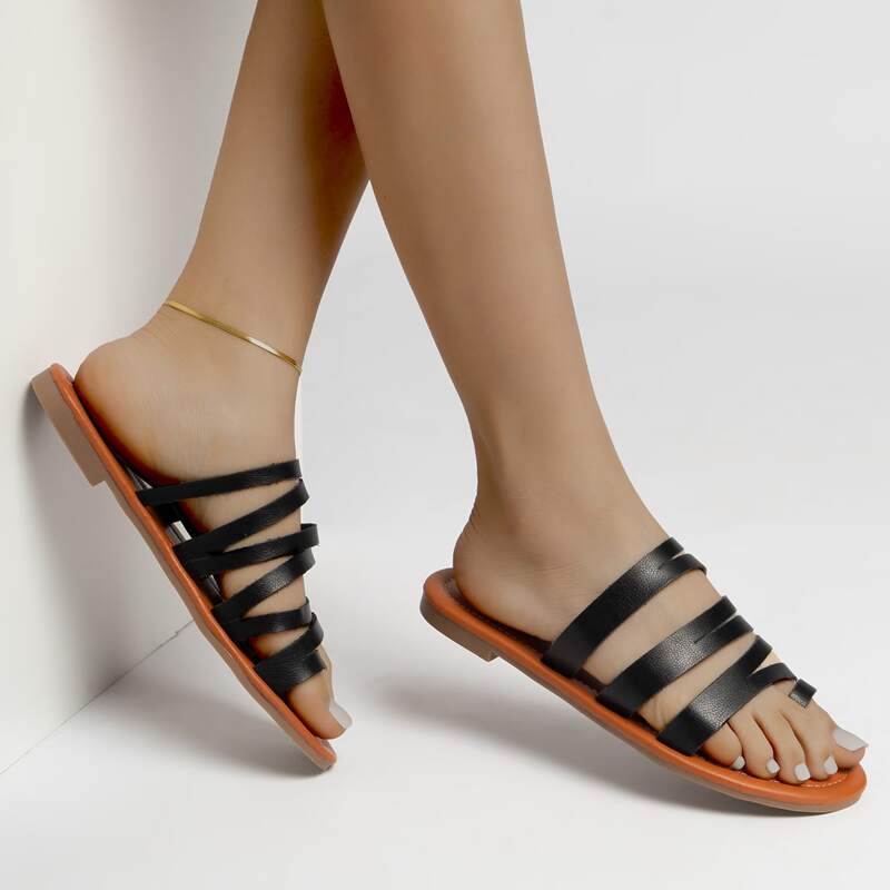 

Toe Ring Strappy Slide Sandals, Black