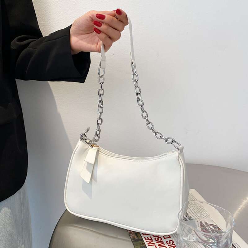 

Solid Chain Baguette Bag, White