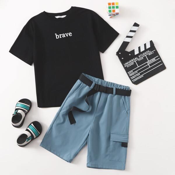 

Boys Letter Graphic Tee & Buckle Strap Shorts Set, Multicolor