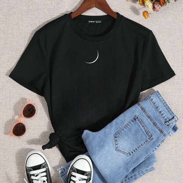 

Round Neck Graphic Print Tee, Black