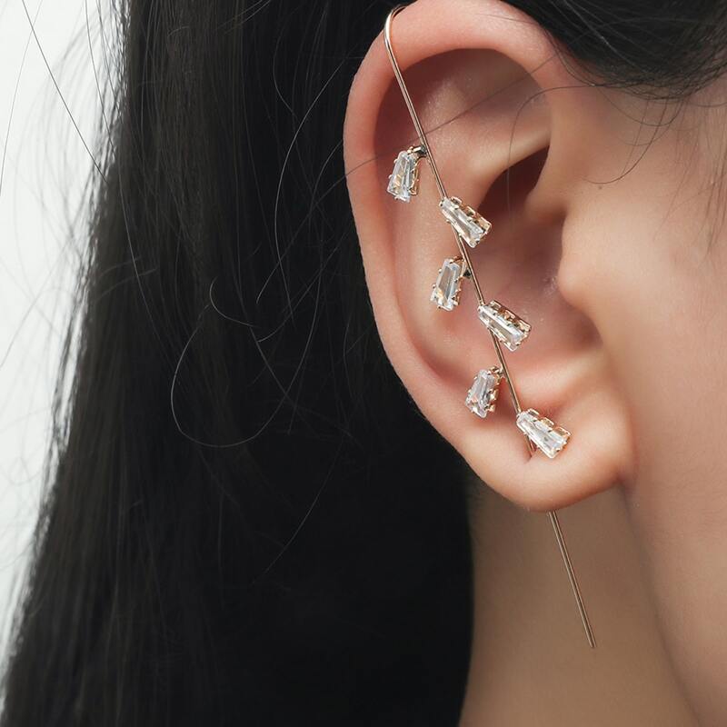 

1pc Rhinestone Decor Earring, Gold