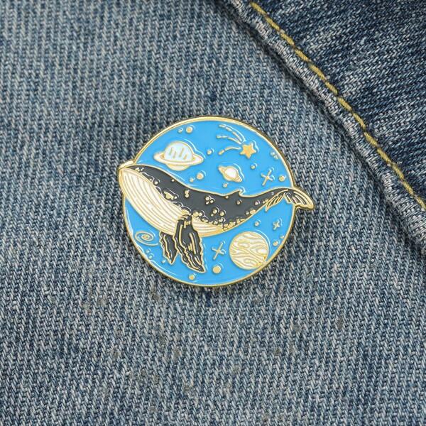 

Animal & Star Pattern Brooch, Multicolor
