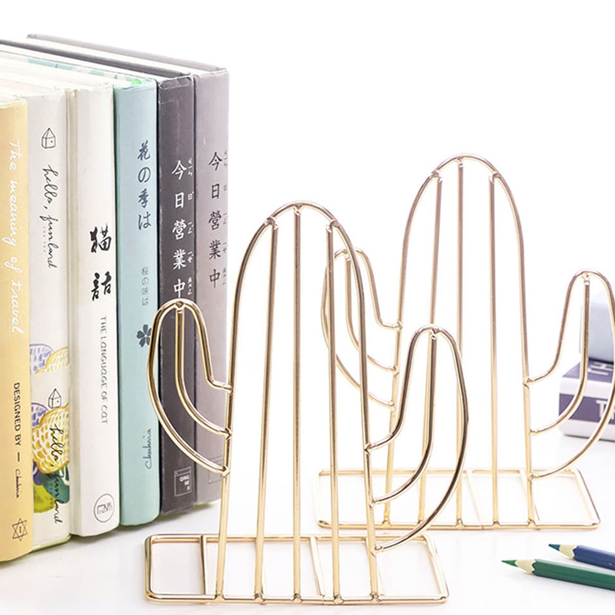 

2pcs Cactus Shaped Metal Bookend, Gold