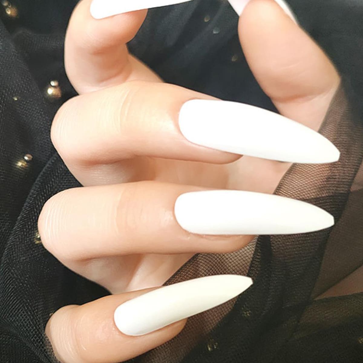 

24pcs Plain Pointed Fake Nail, White