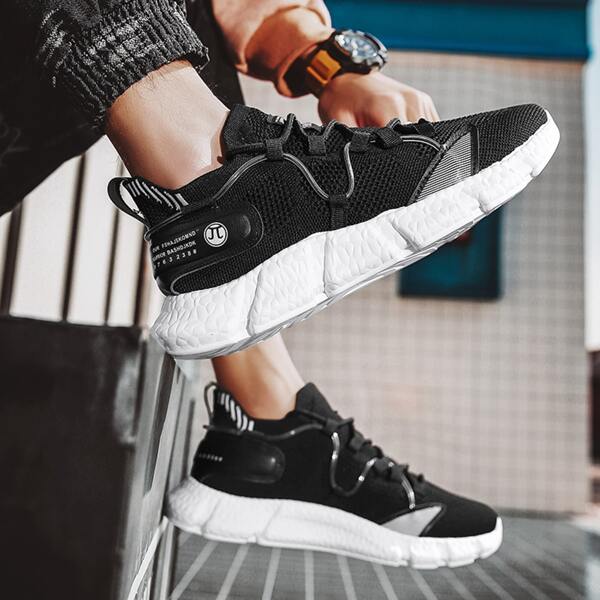 

Men Lace-up Decor Sneakers, Black