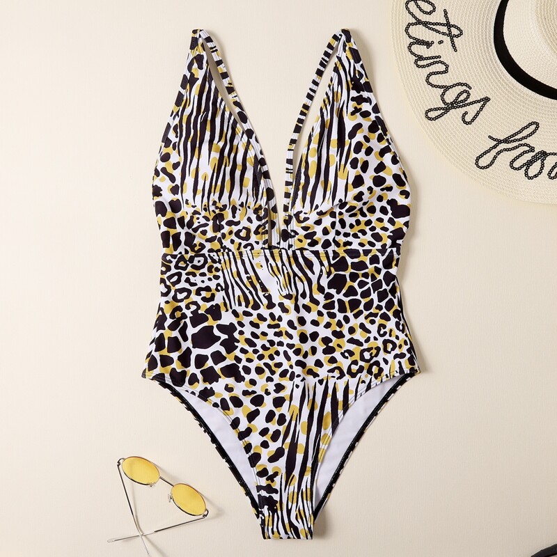 

Allover Print Cut Out One Piece Swimsuit, Multicolor