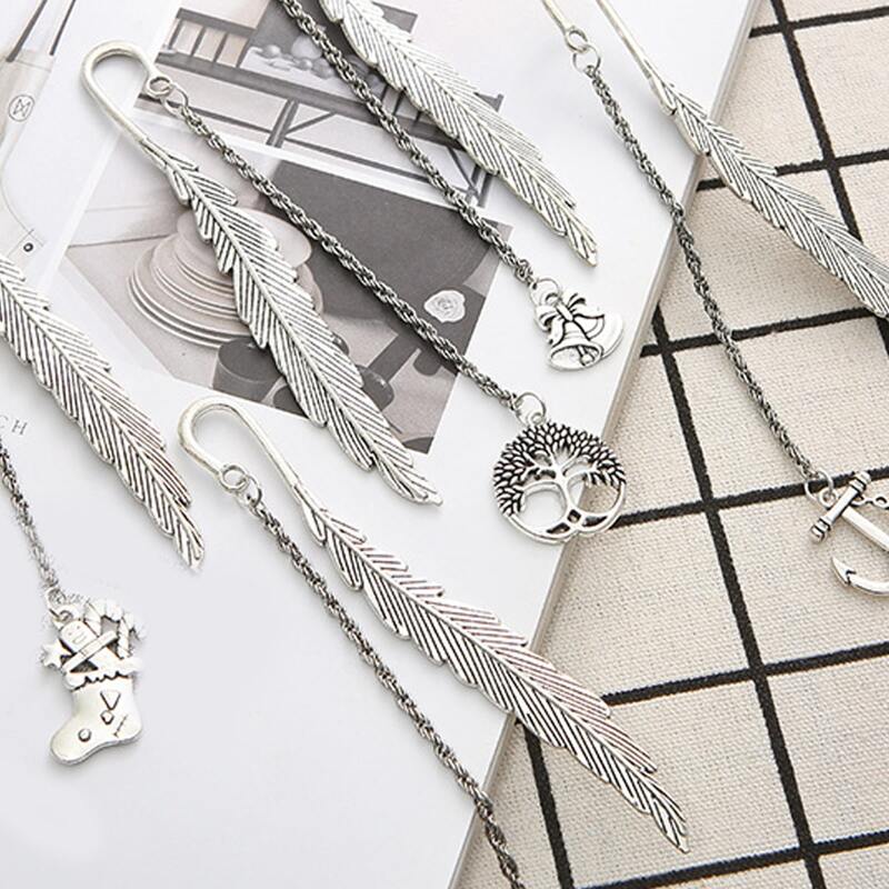 

1pc Random Metal Bookmark, Silver