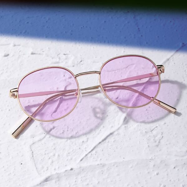 

Round Frame Tinted Lens Sunglasses