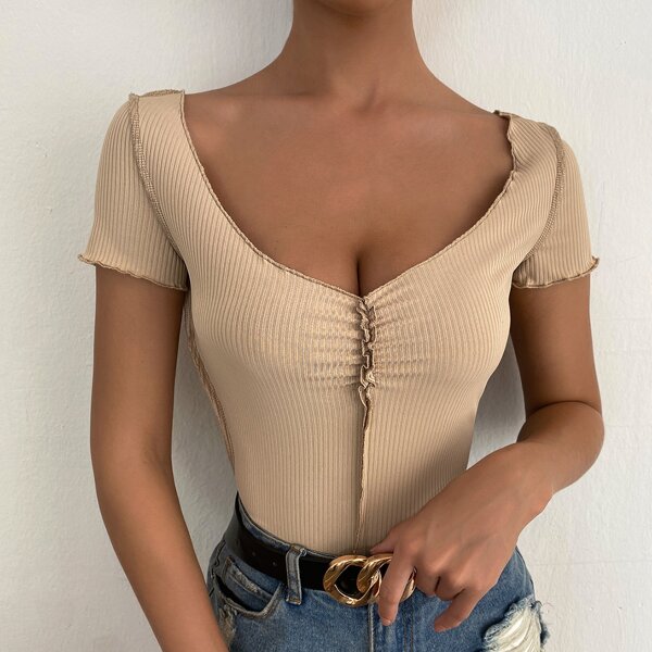 

Solid Scoop Neck Fitted Tee, Apricot