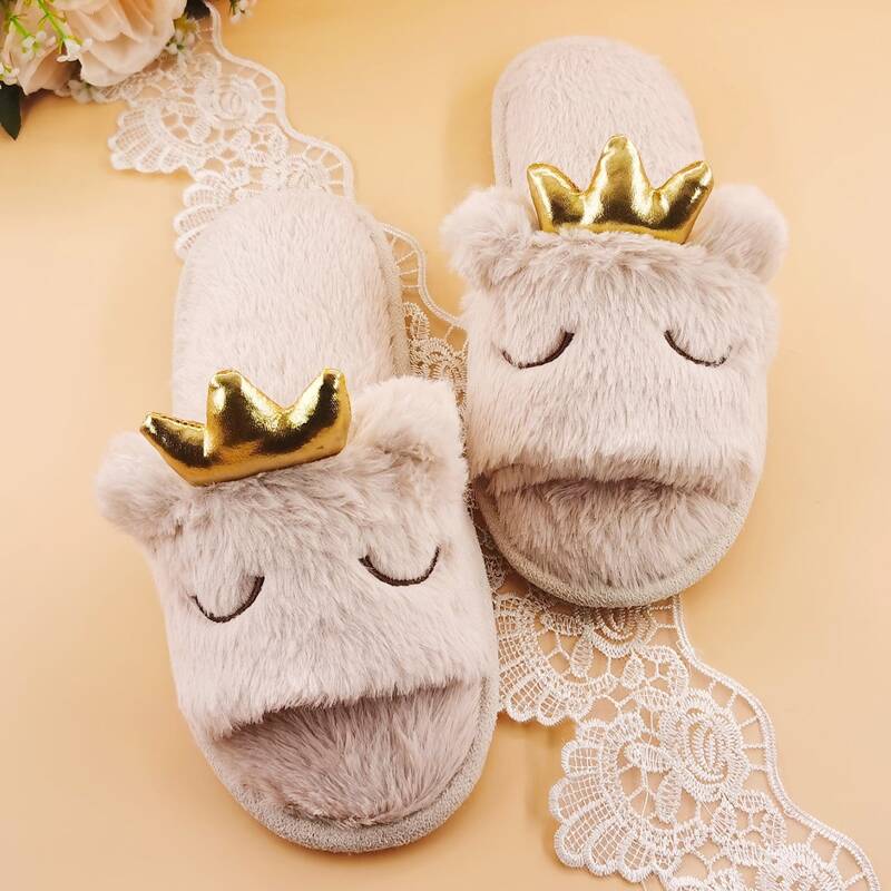 

Cartoon Fluffy Slippers, Beige