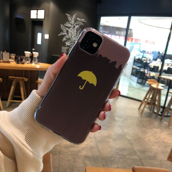 

Umbrella Print Phone Case, Multicolor