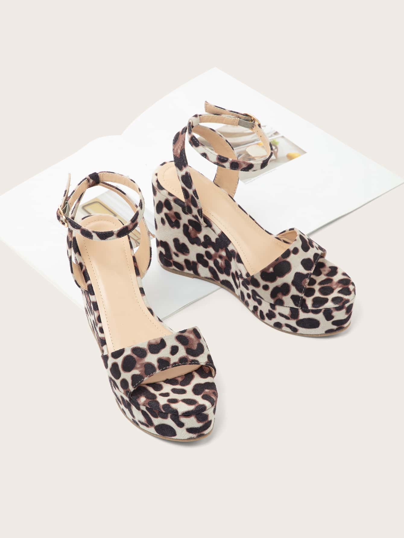 Leopard Pattern Wedge Sandals - Multicolor - View 1