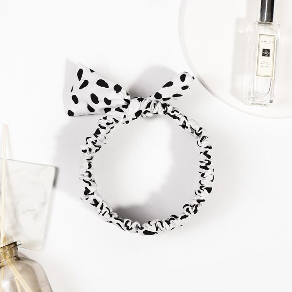 

Polka Dot Pattern Bath Headband, Black and white