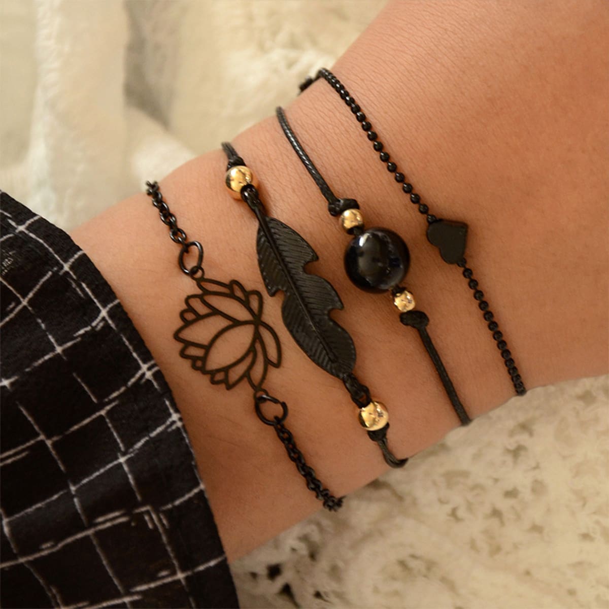 

4pcs Lotus & Leaf Bracelet, Black