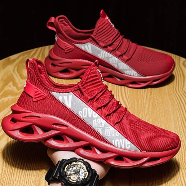 

Men Letter Graphic Lace-up Decor Sneakers, Red