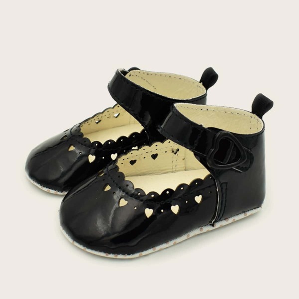 

Baby Girl Heart Hollow Out Flats, Black