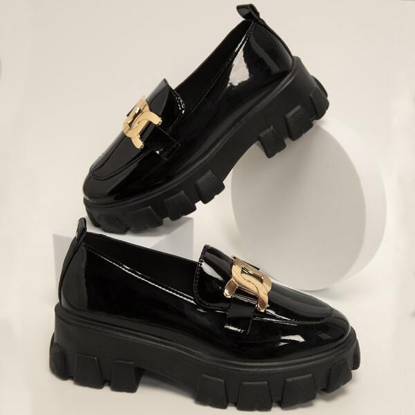 

Chain Decor Patent Leather Loafer Pumps, Black