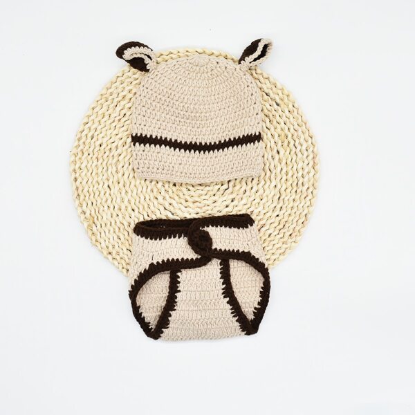 

Newborn Unisex Pom Pom Knit Short With Hat Photography Prop, Beige