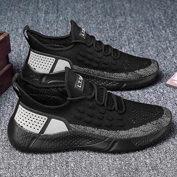 

Men Lace Up Decor Running Shoes, Black