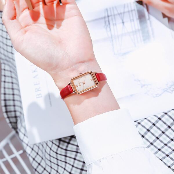 

Rectangle Pointer Quartz Watch