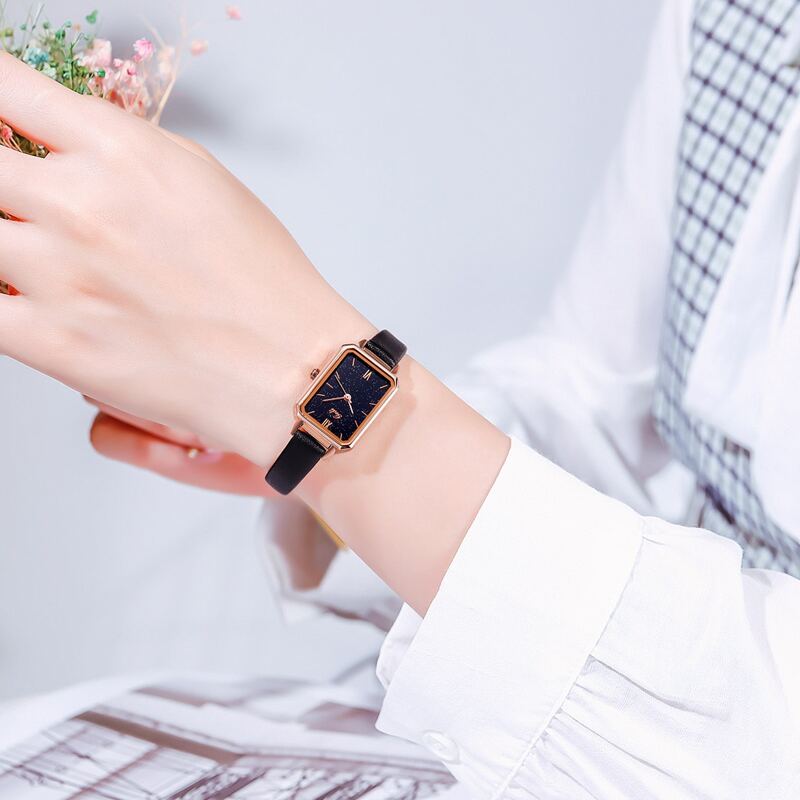 

Rectangle Pointer Quartz Watch