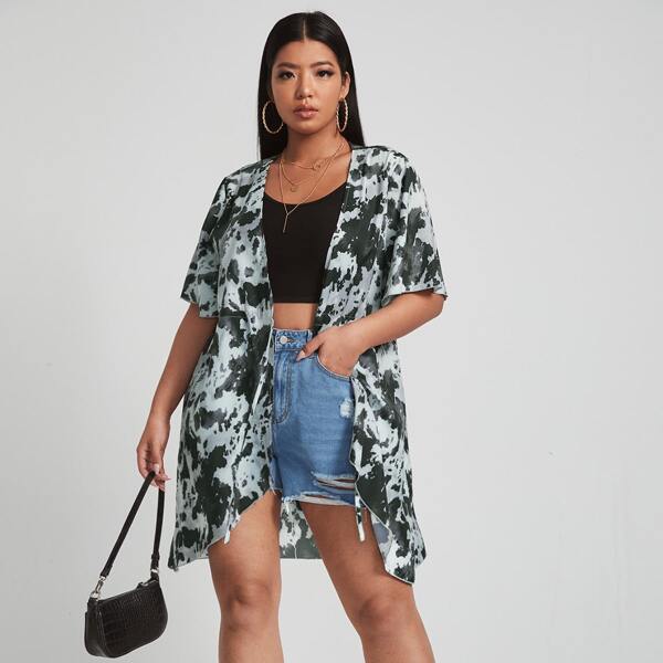 

Plus Allover Print Knot Waist Kimono, Multicolor
