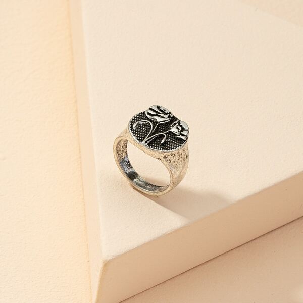 

Flower Decor Ring, Silver
