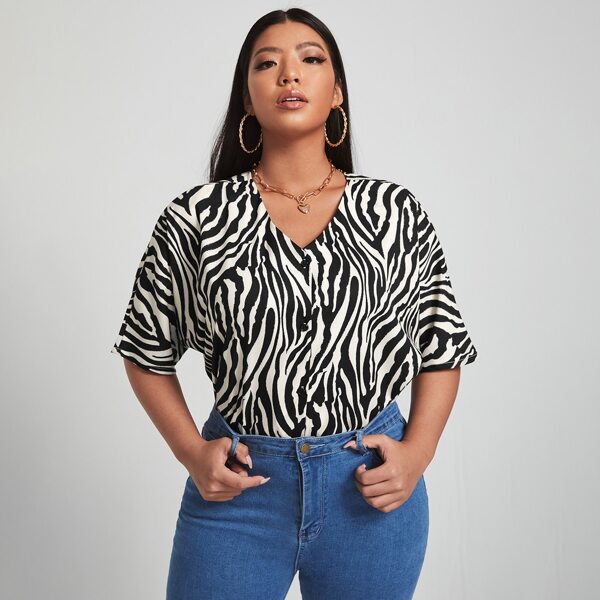 

Plus Zebra Stripe Batwing Sleeve Blouse, Black and white