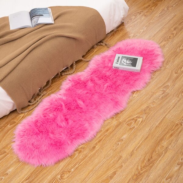 

Plain Wavy Edge Plush Carpet, Hot pink