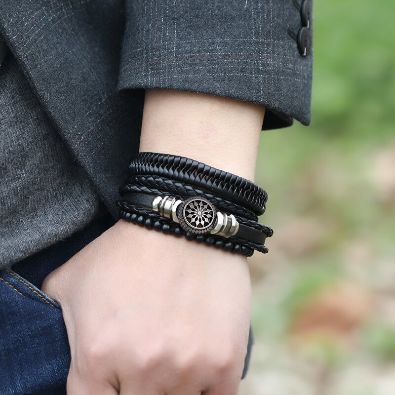

4pcs Guys PU Leather Braided Bracelet, Black
