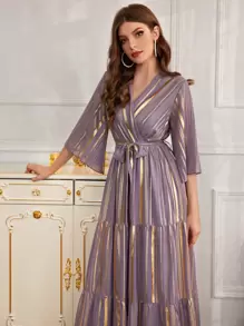 Modelyn Vestido con cinturón bajo fruncido de cuello cruzado - Multicolor - Ver 3