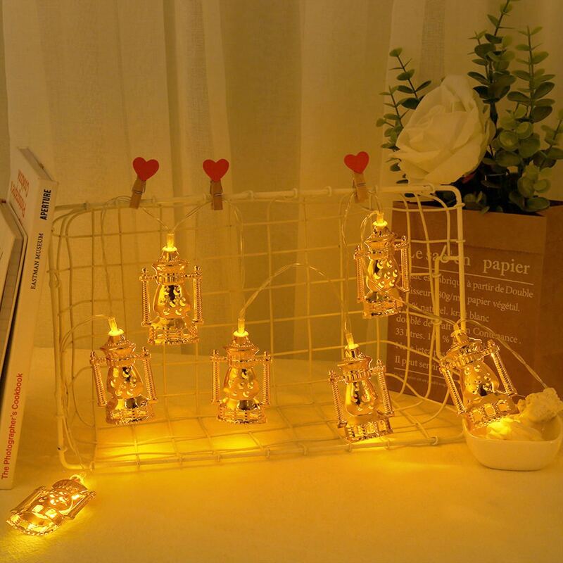 

1.5M Kerosene Lamp Shaped Bulb String Light, Gold