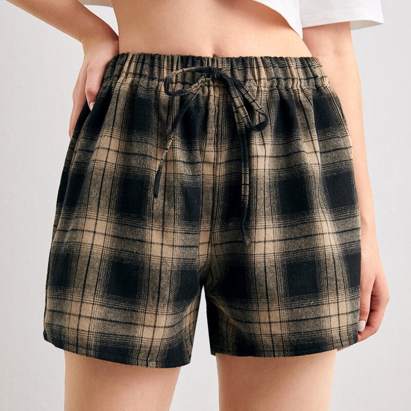 

Plaid Tie Front Shorts, Multicolor