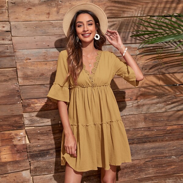 

Contrast Lace V-neck Ruffle Hem Dress, Khaki