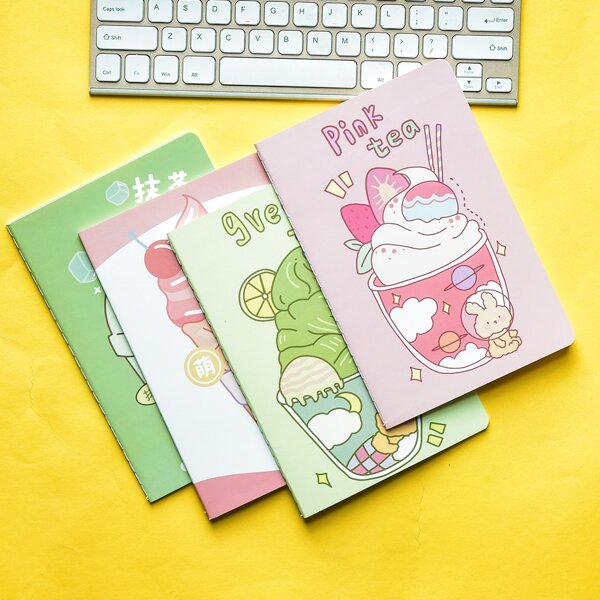 

1pc Cartoon Graphic Cover Random Notebook, Multicolor