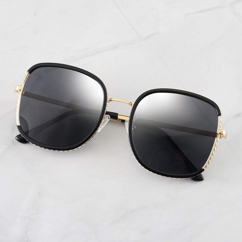 

Square Frame Polarized Sunglasses