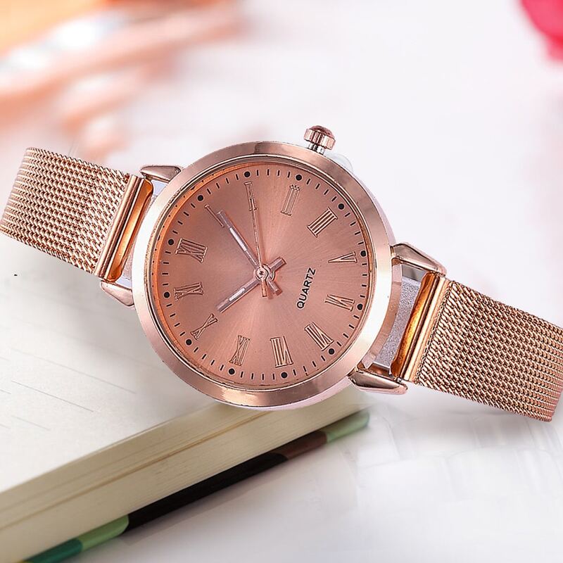 

Mesh Strap Round Pointer Quartz Watch
