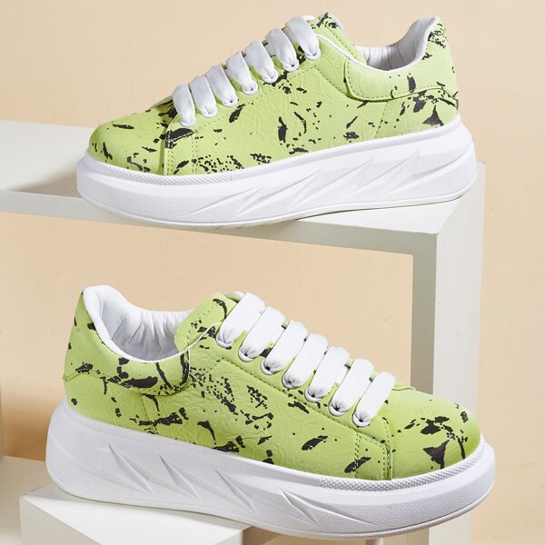 

Lace-up Front Graphic Skate Shoes, Lime green