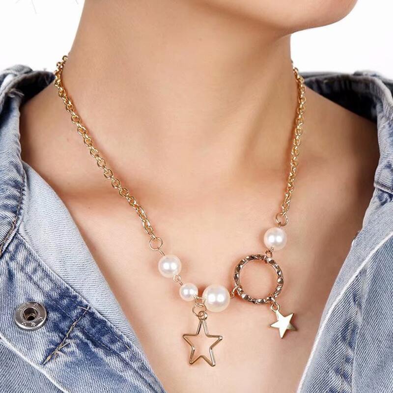 

1pc Star Charm Chain Necklace, Gold