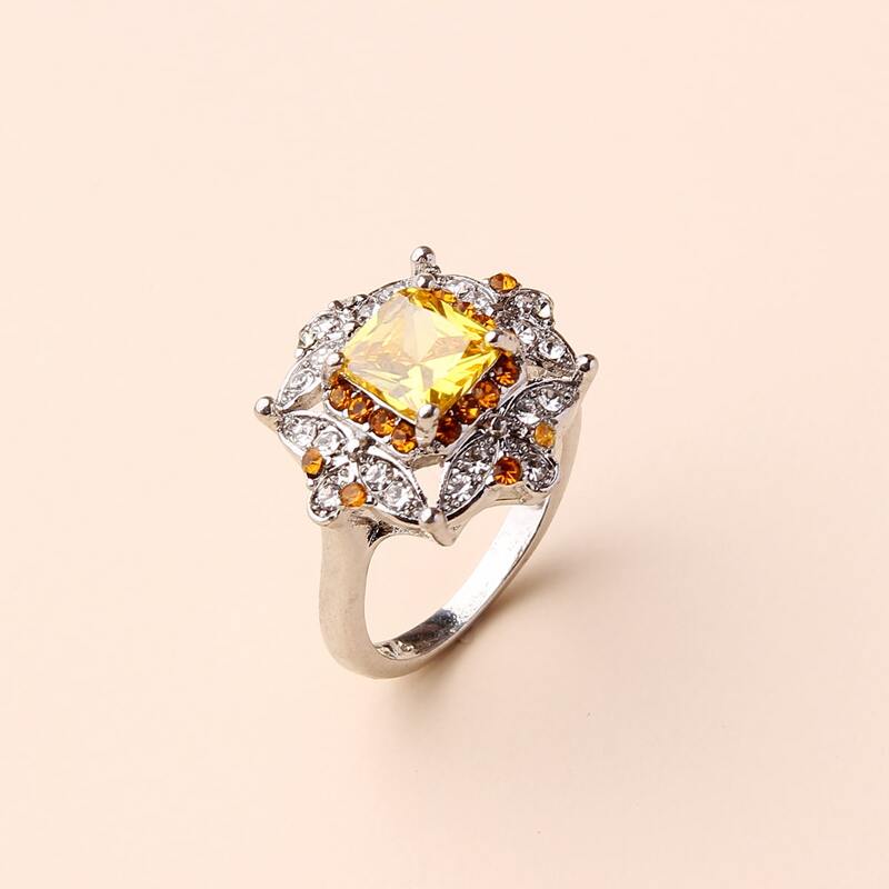 

1pc Rhinestone Decor Ring, Yellow