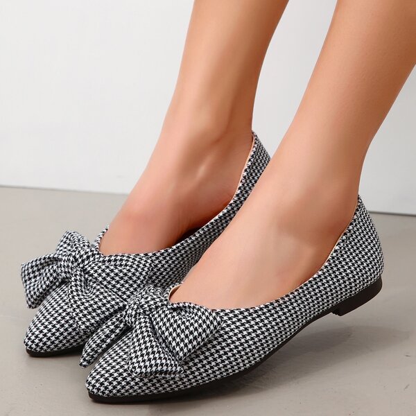 

Bow Decor Houndstooth Pattern Flats, Black