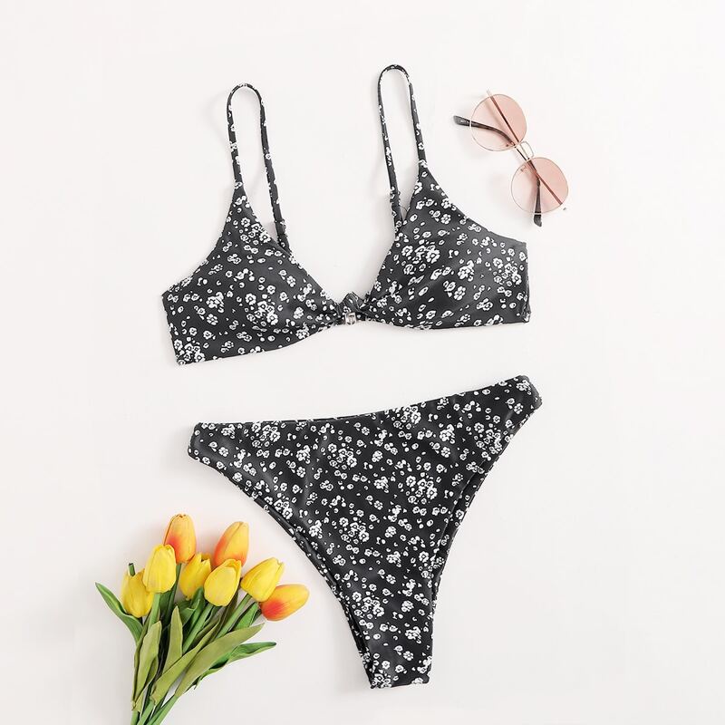 

Ditsy Floral Knot Decor Bikini Swimsuit, Black
